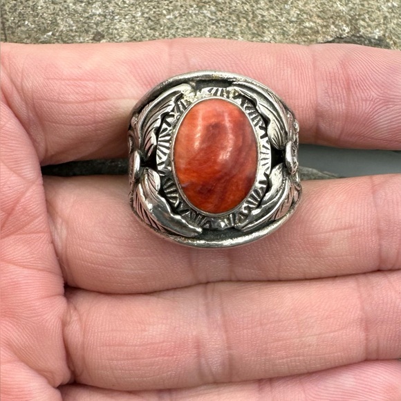 Signed M Navajo Native American Sterling Silver Red Spiny Oyster Mens Ring 12 - Picture 3 of 7